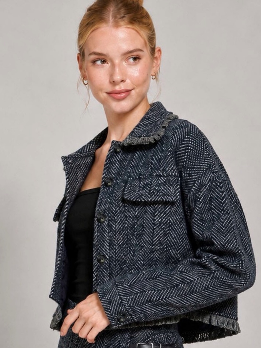 A555. Women’s Cropped Herringbone Jacket - Navy - Picture 3 of 4